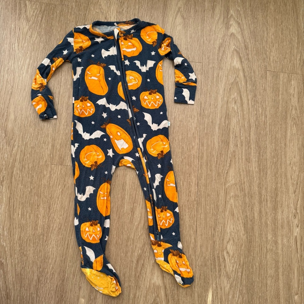 Posh Peanut Navy and Orange Pumpkin Kids Footie